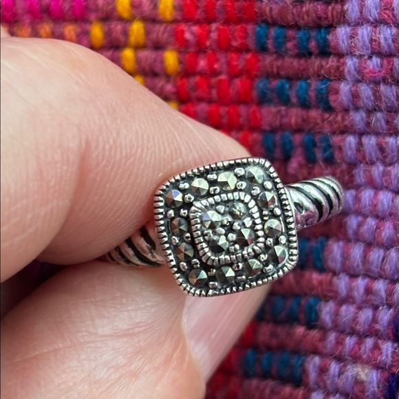 Vintage Sterling Silver and Marcasite Pave Ring Size 6 - Picture 7 of 7